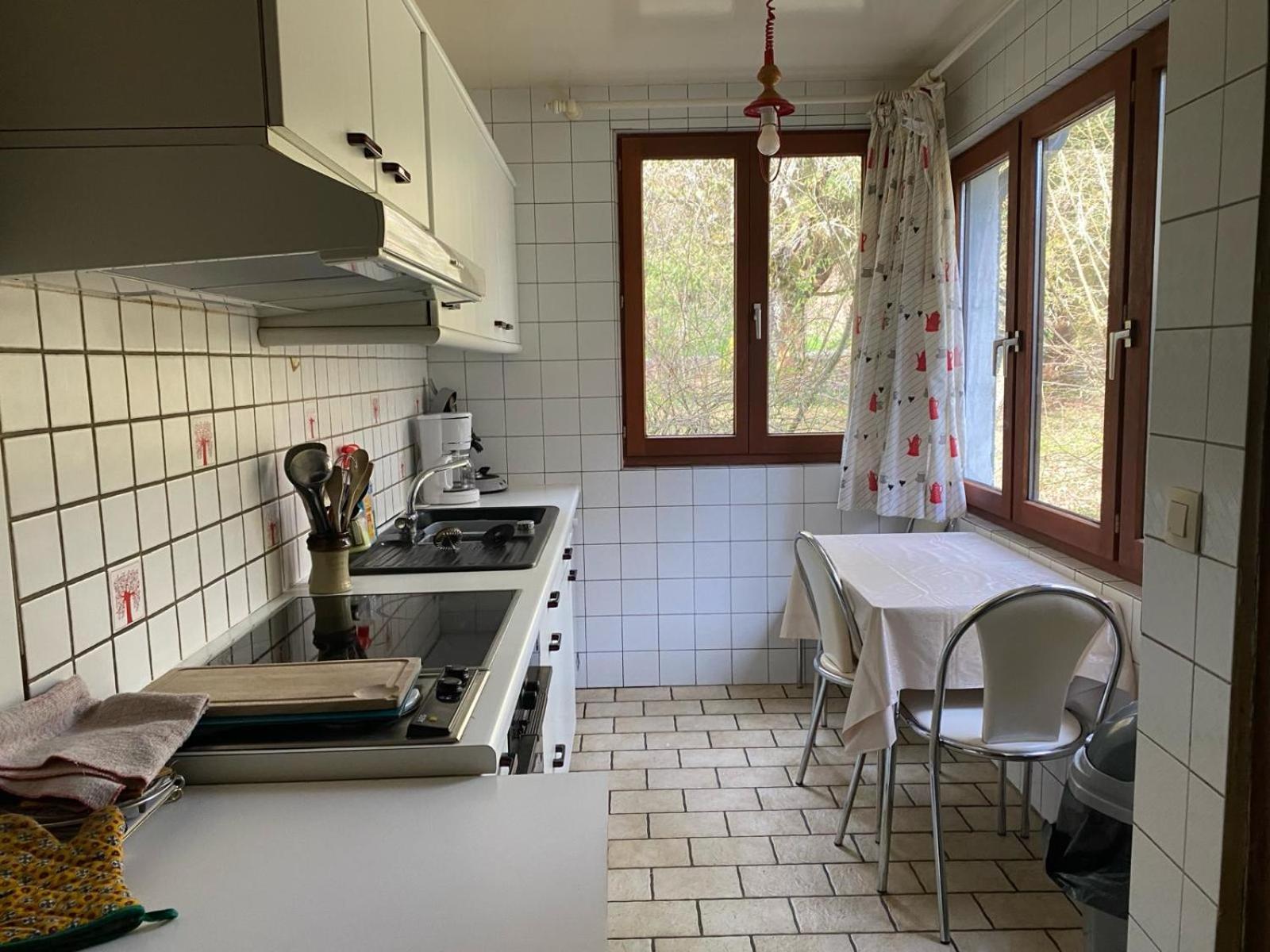 Propriete Bordee D'Etangs, Propice A La Detente Florenville Exterior foto